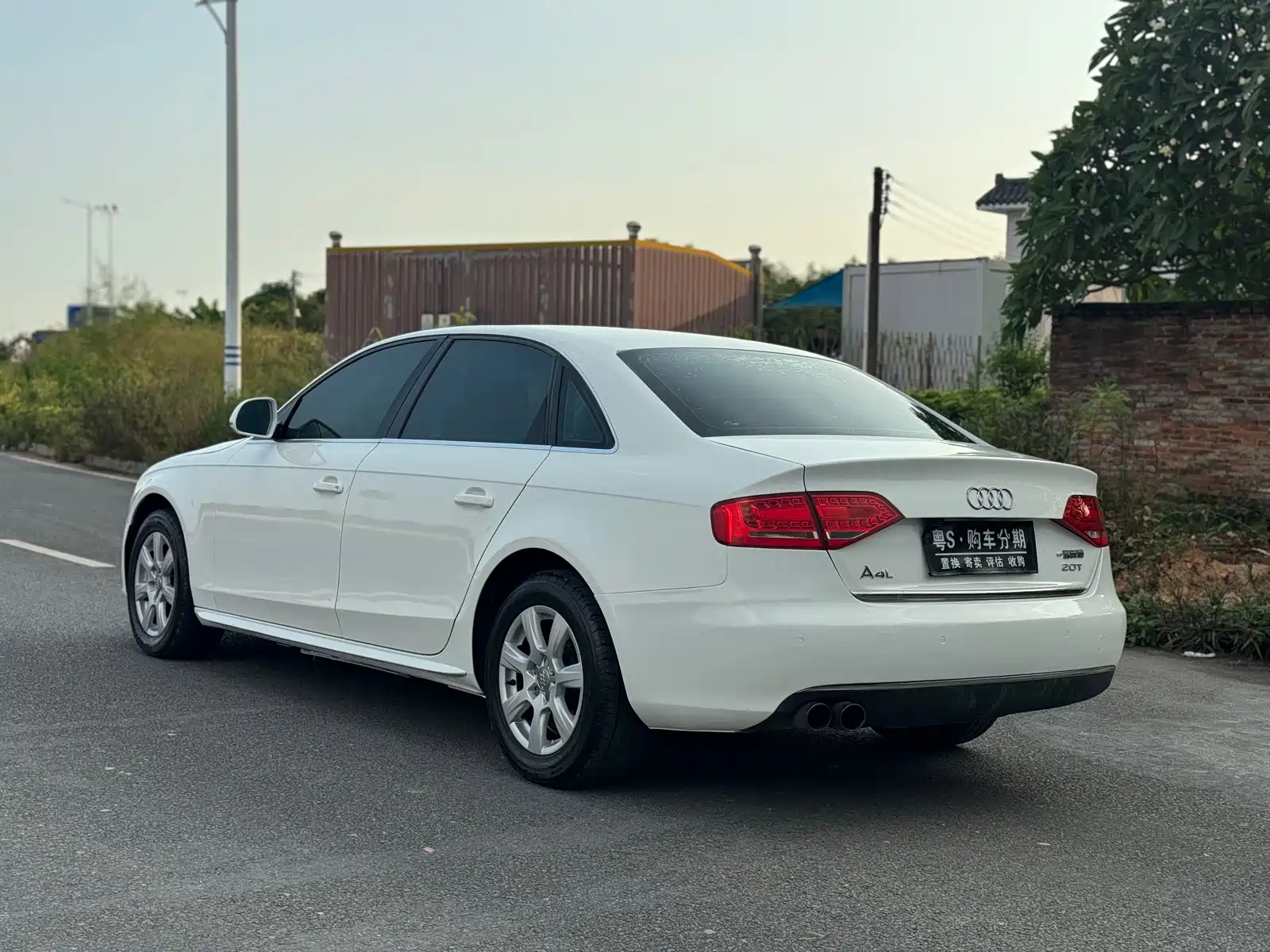 Фото 20 - Audi A4L