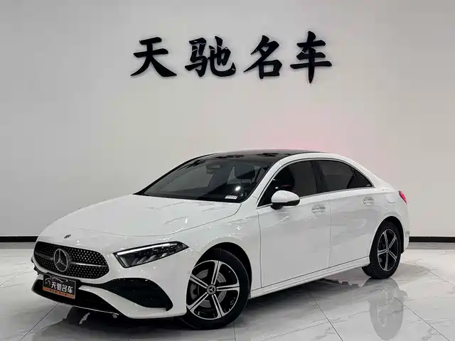 MERCEDES-BENZ A CLASS