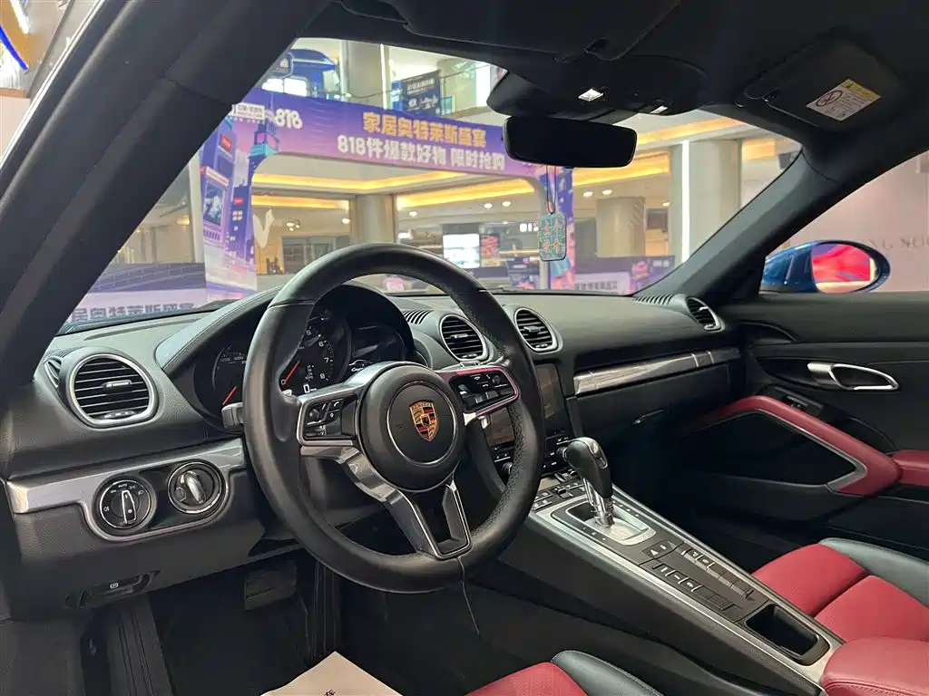 Porsche 718 2018 Cayman 2.0T фото 20