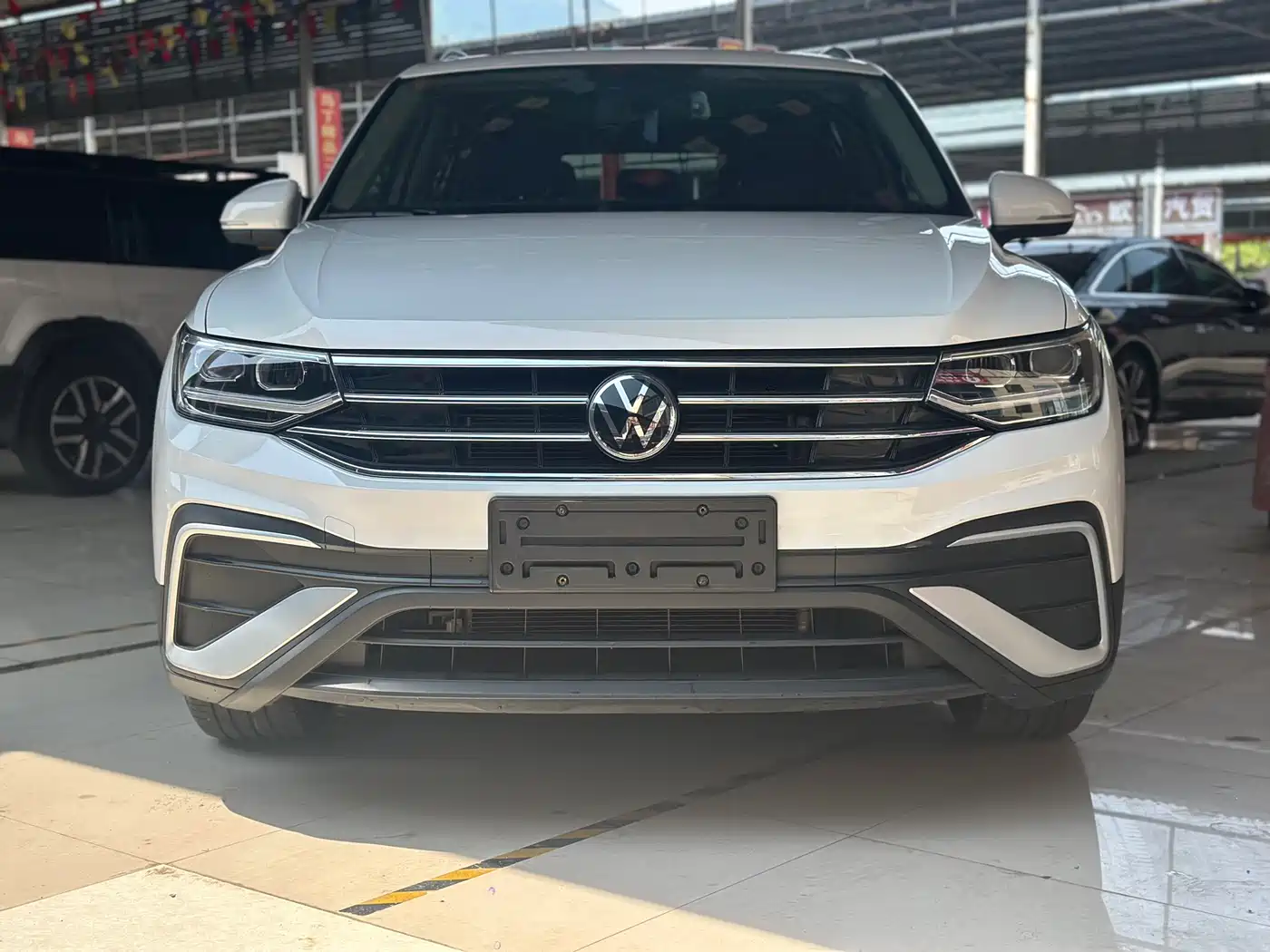 VOLKSWAGEN TIGUAN L