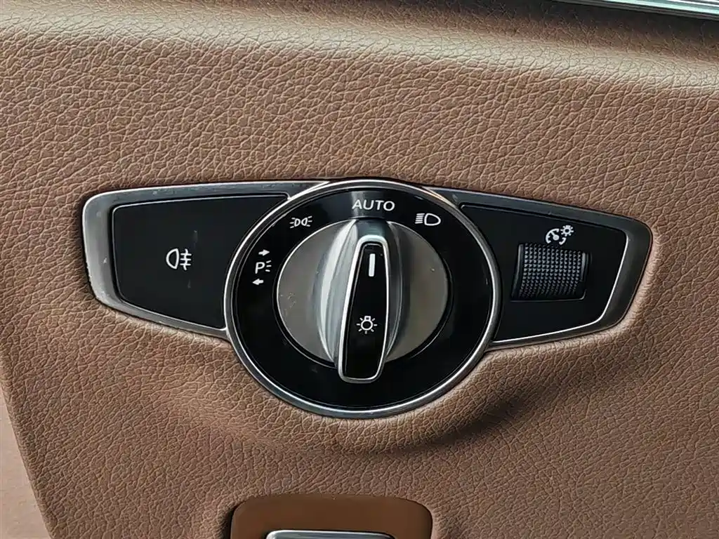 Mercedes-Benz E-Class 2022 Facelift E 300 L Luxury Style фото 21