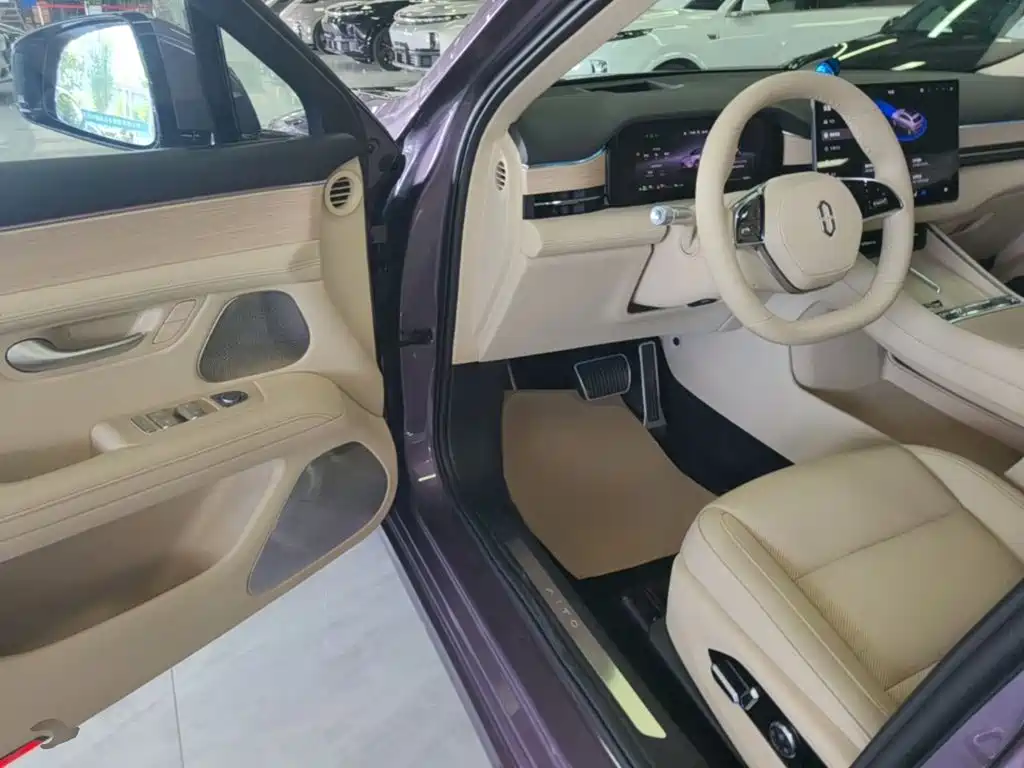 AITO Wenjie AITO M5 2025 2025 Extended Range Ultra AWD