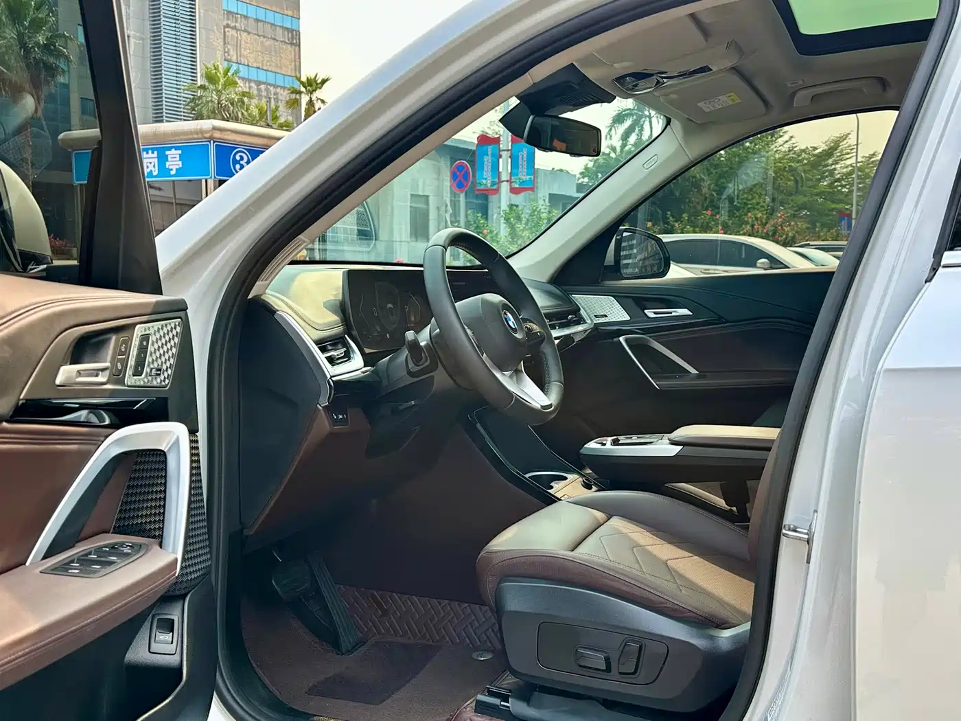 BMW X1 2024 sDrive25Li X Design Package фото 4