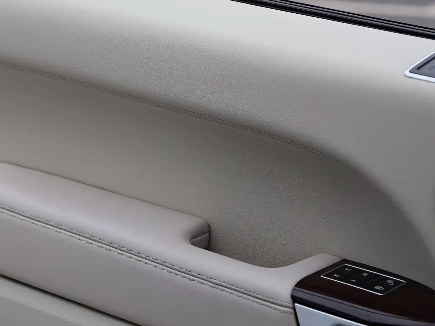 Land Rover Range Rover 2014 3.0 SC V6 Vogue фото 22