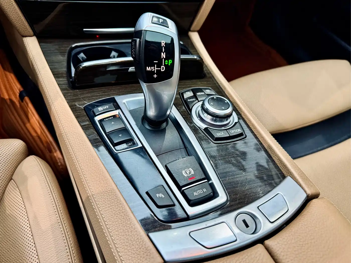 BMW 7 Series 2009 730Li Luxury фото 17
