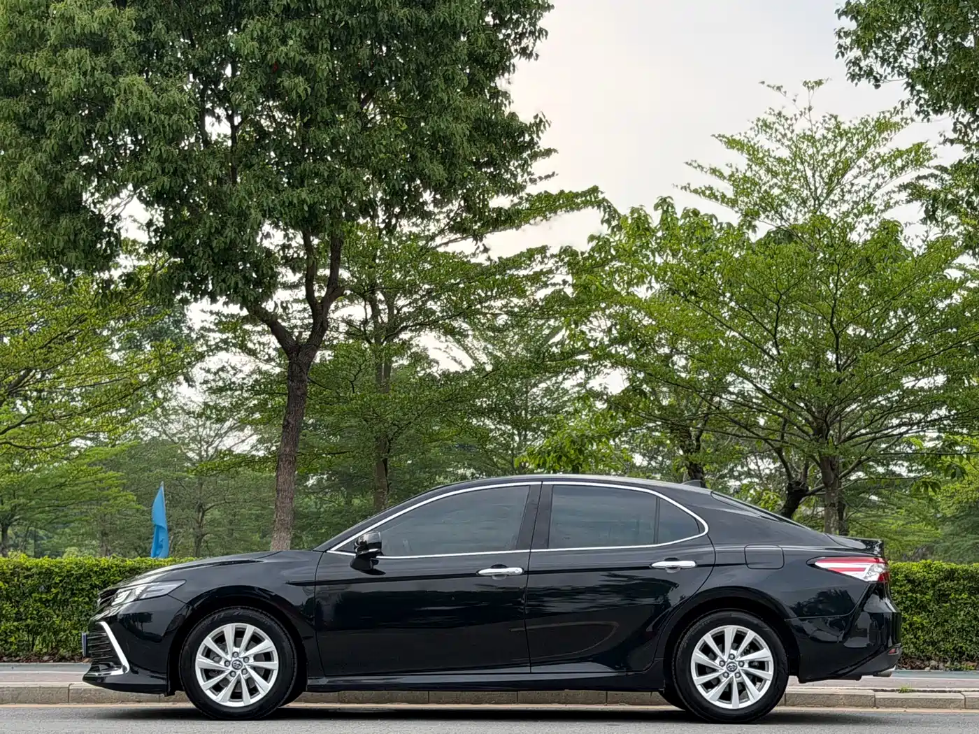 Toyota Camry 2021 2.0G Luxury Edition фото 10