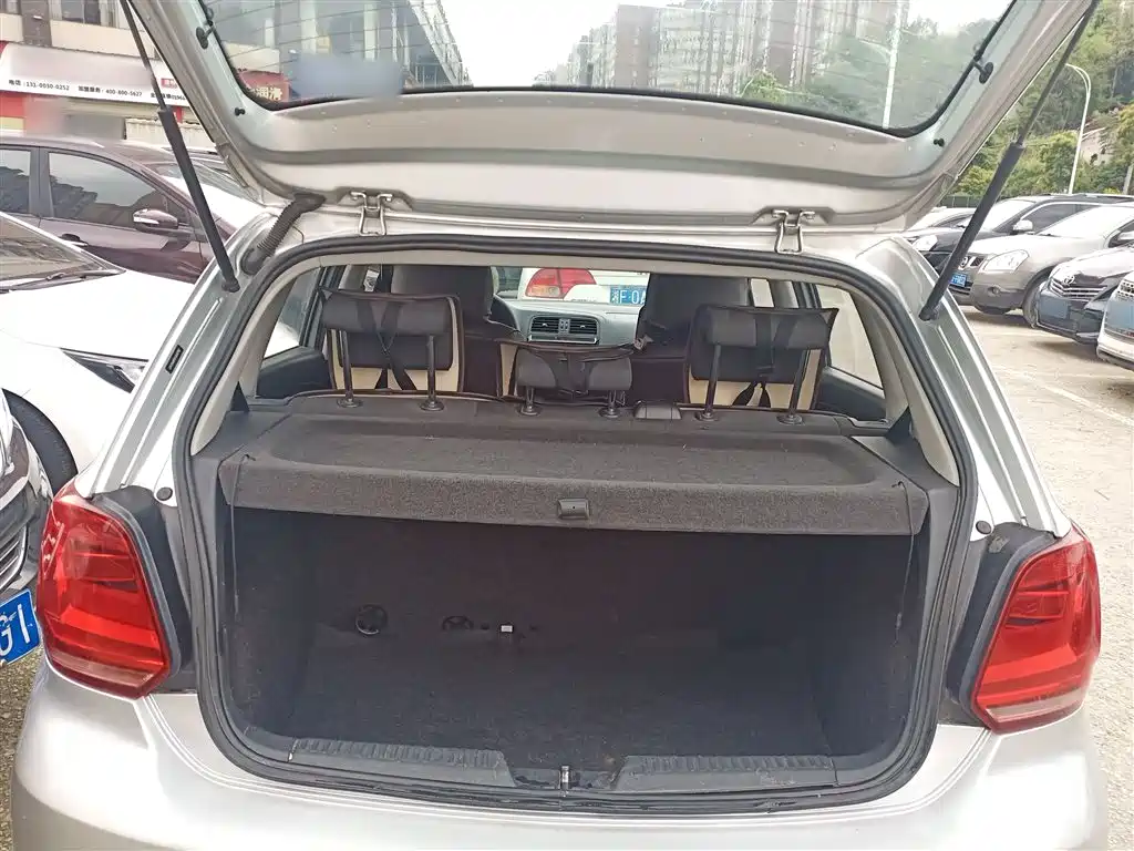 Volkswagen Polo 2016 1.4L Automatic Trend фото 19