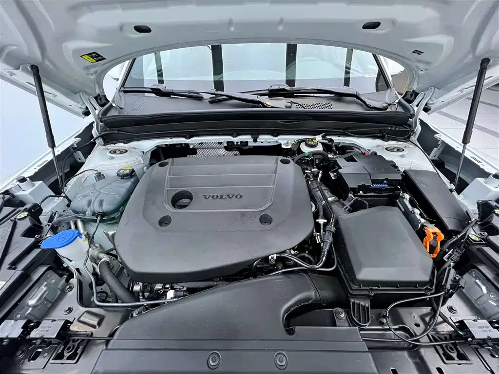Volvo XC40 2026 2024 B3 Smart Elite Luxury Edition
