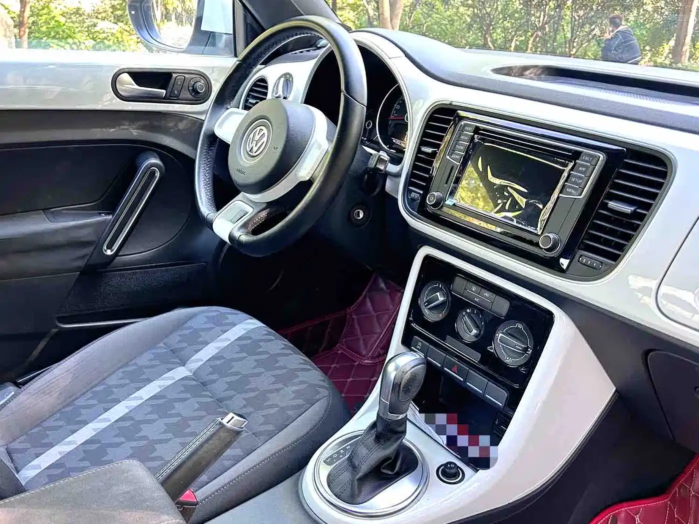Volkswagen Beetle 2017 180TSI Enjoy фото 12