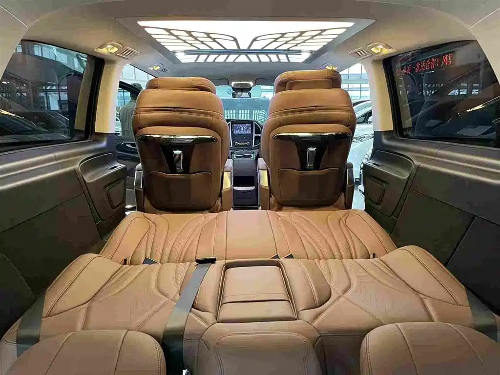 Mercedes-Benz Vito 2021 2.0T Business Edition 7-seater фото 15