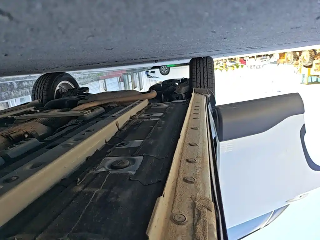 Photo 21 - Toyota Frontlander