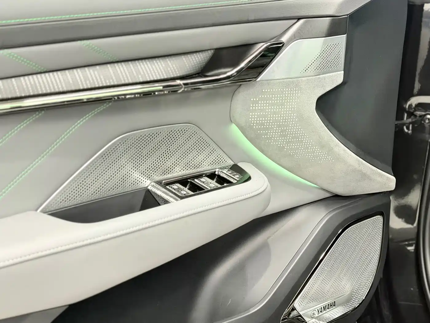 ZEEKR EXTREME KRYPTON 001