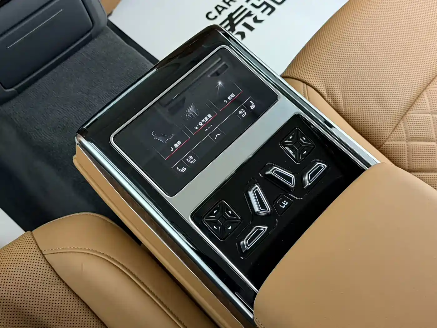 Audi A8 2024 Model A8L 50 TFSI quattro Executive фото 16