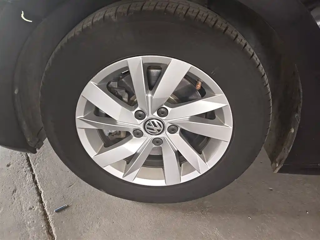 Volkswagen Passat 2019 Model 280TSI Business Edition China VI фото 23