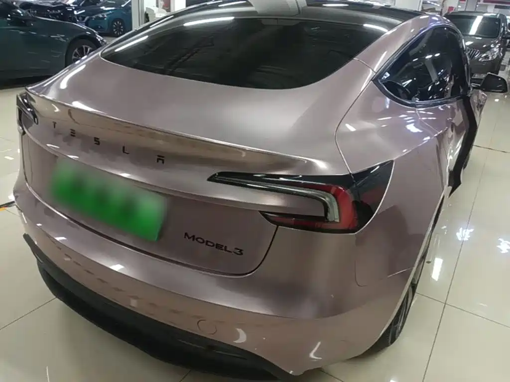 Фото 7 - Tesla Model 3