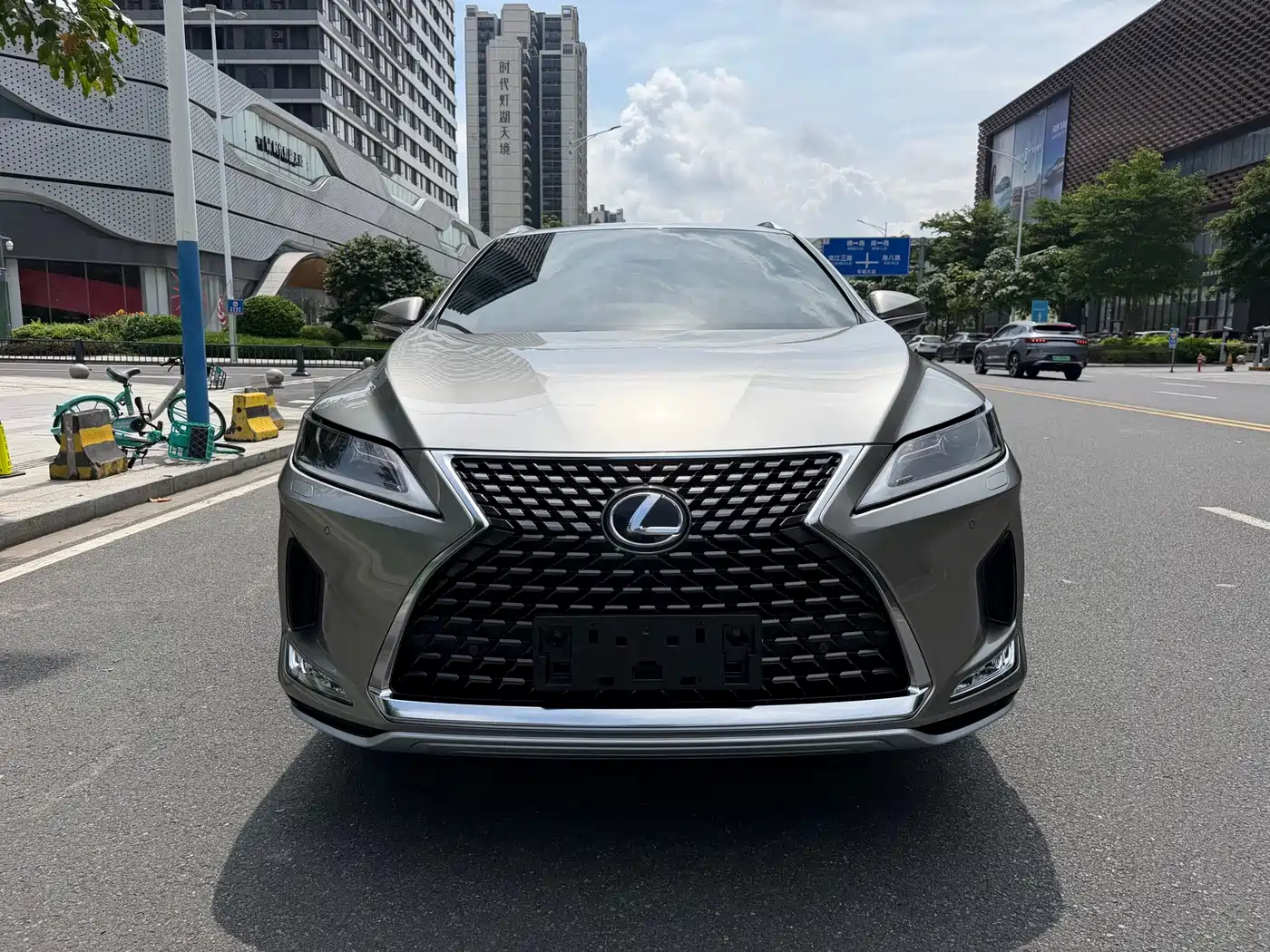 Фото 2 - Lexus RX
