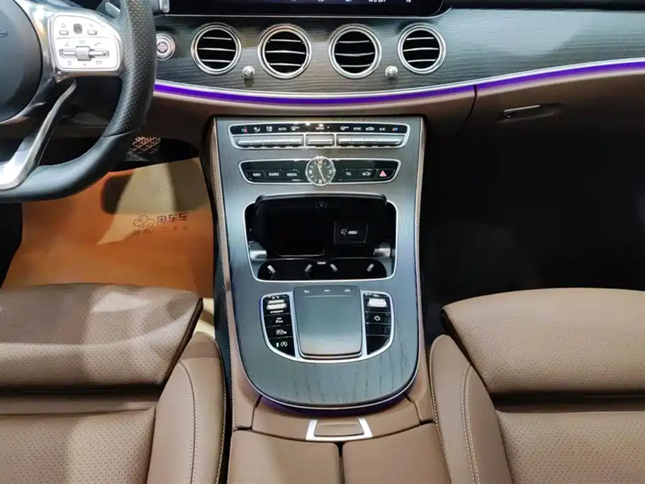 Mercedes-Benz E-Class 2020 E 260 L Sport 4MATIC фото 16
