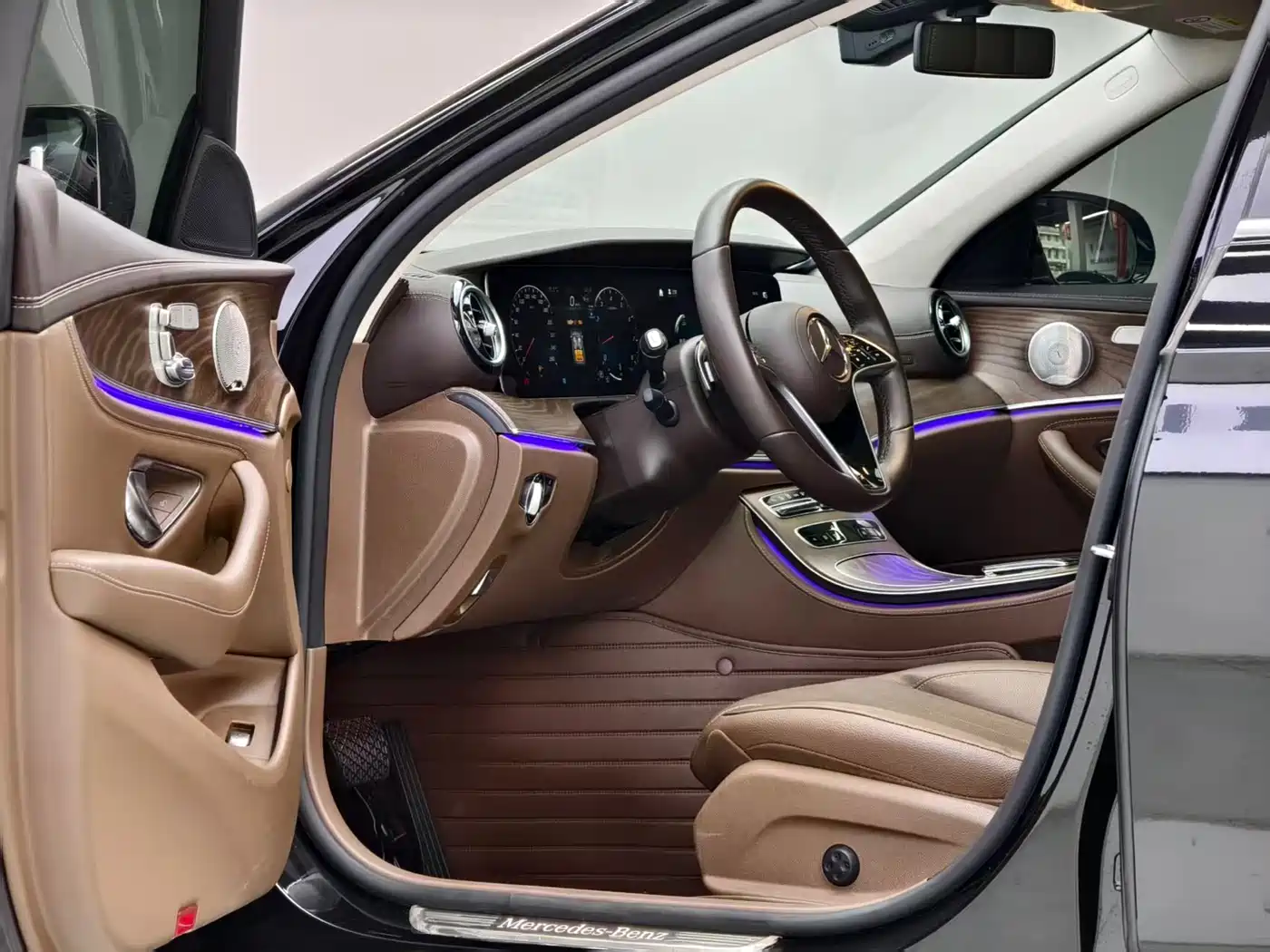Mercedes-Benz E-Class 2023 E 300 L Luxury фото 5
