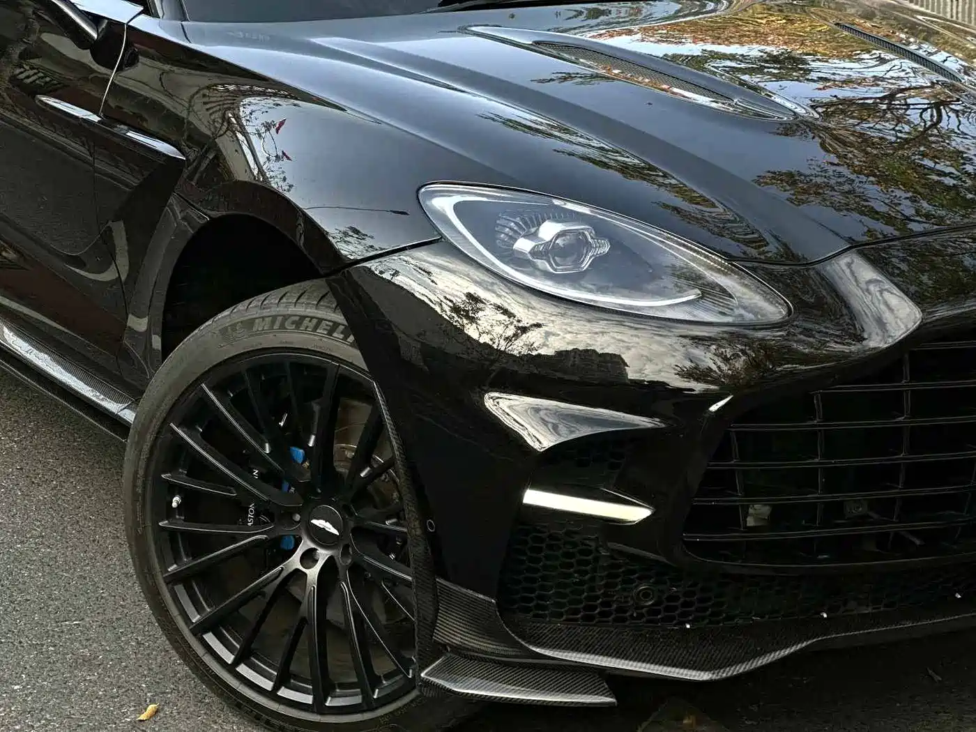 Aston Martin DBX 2020 4.0T V8 1913 First Edition Limited фото 13