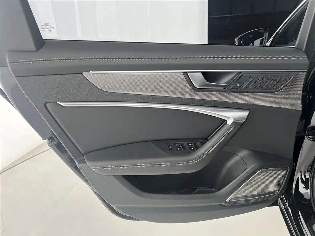 Audi A6L 2022 55 TFSI quattro Premium Dynamic фото 33
