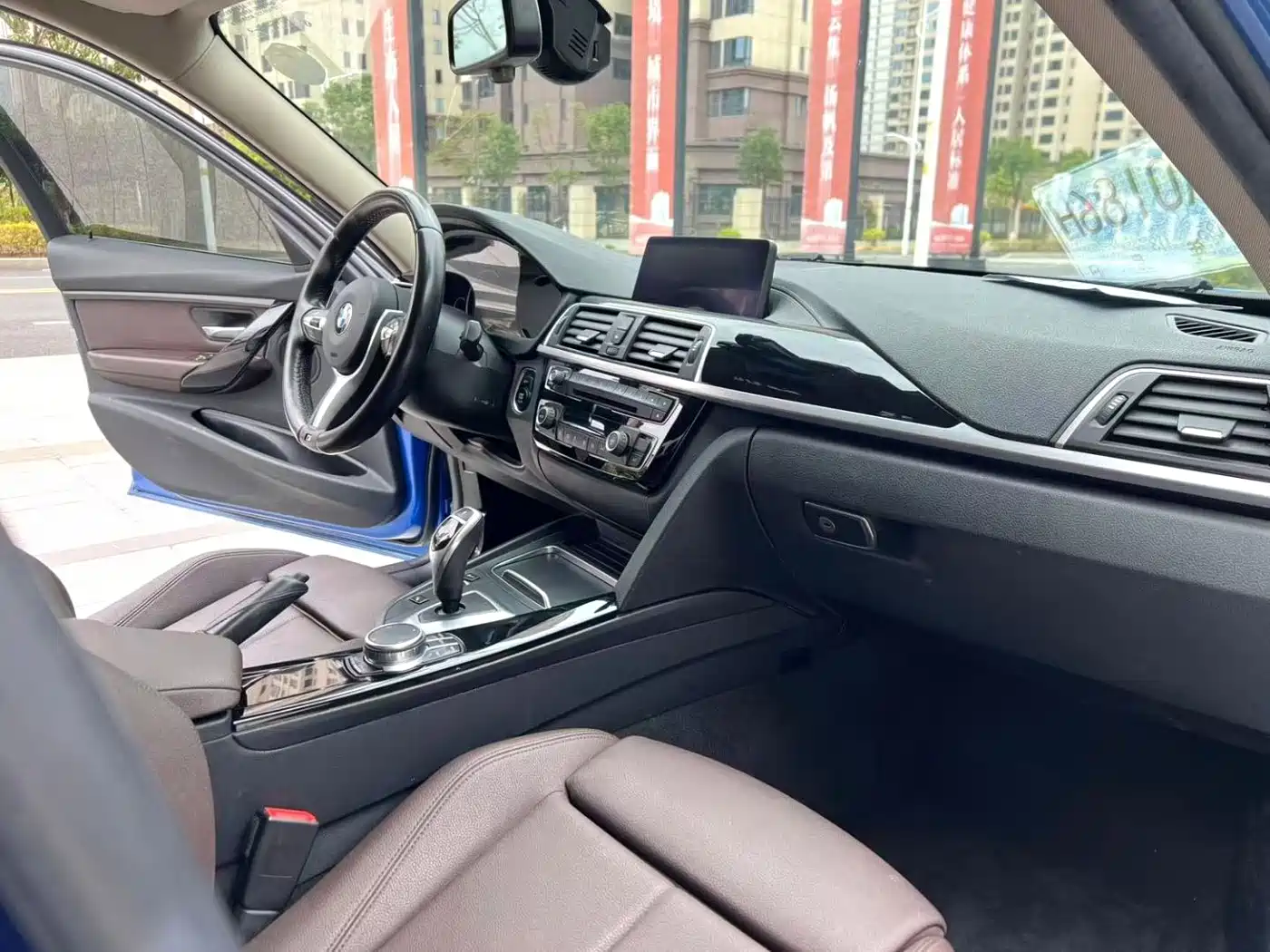 BMW 3 Series 2019 320Li M Sport Package фото 7