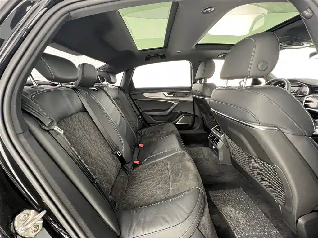 Audi A6L 2022 55 TFSI quattro Premium Dynamic фото 27