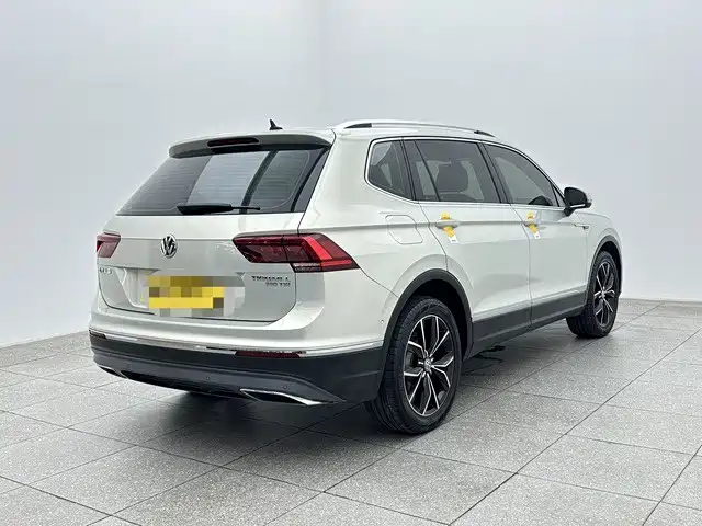 Фото 5 - Volkswagen Tiguan L