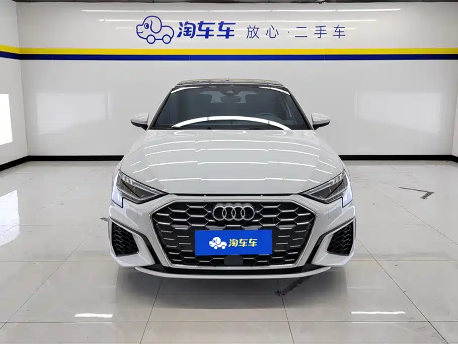 Audi A3 2024 Model Sportback 35 TFSI Fashion Sport фото 2