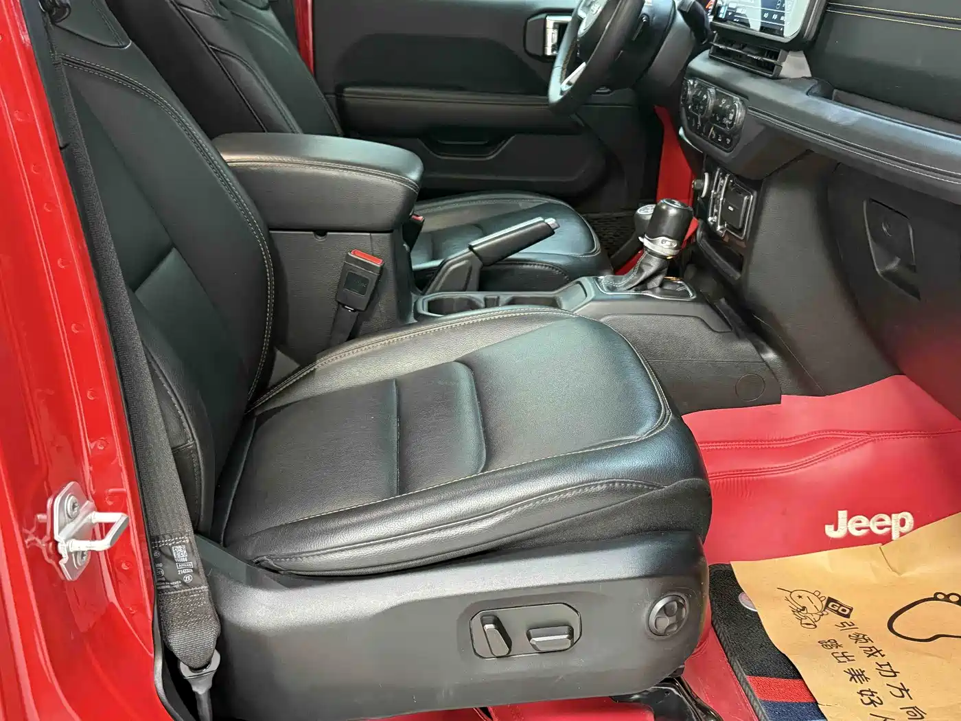 Jeep Wrangler 2024 2024 Model 2.0T Sahara Four-Door Version