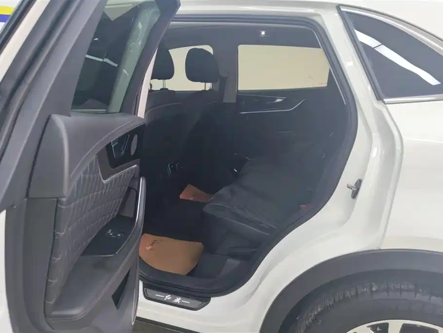 Hongqi HS5 2019 2.0T Intelligent Flagship 4WD Version фото 11