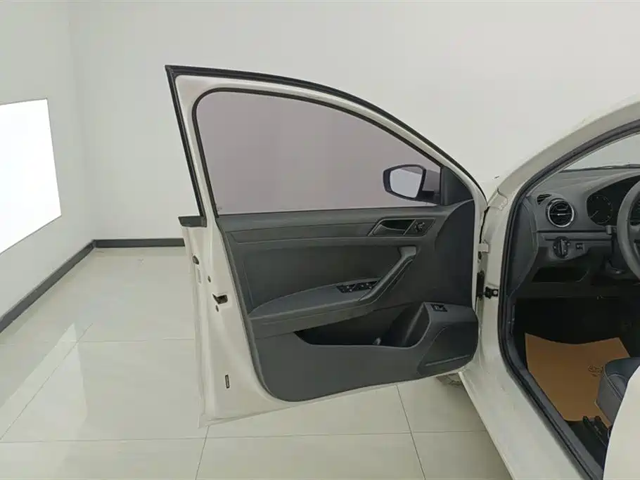 Volkswagen Jetta 2017 1.5L Automatic Fashion фото 7