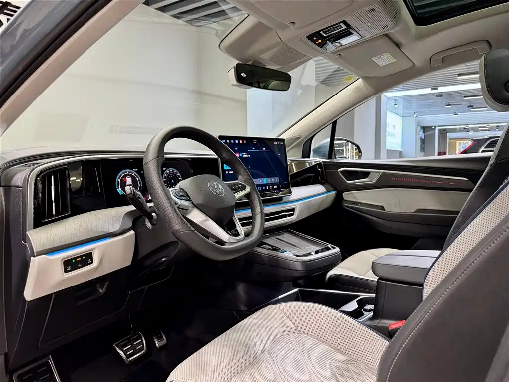 Volkswagen Talagon 2025 450TSI R-Line 6-Seater фото 26
