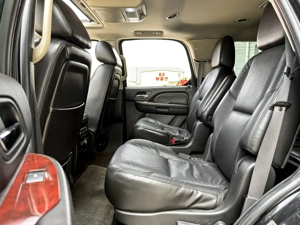 Cadillac Escalade 2009 2008 6.2 AWD