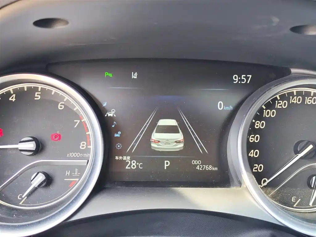 Toyota Camry 2023 2021 2.0G Luxury Edition