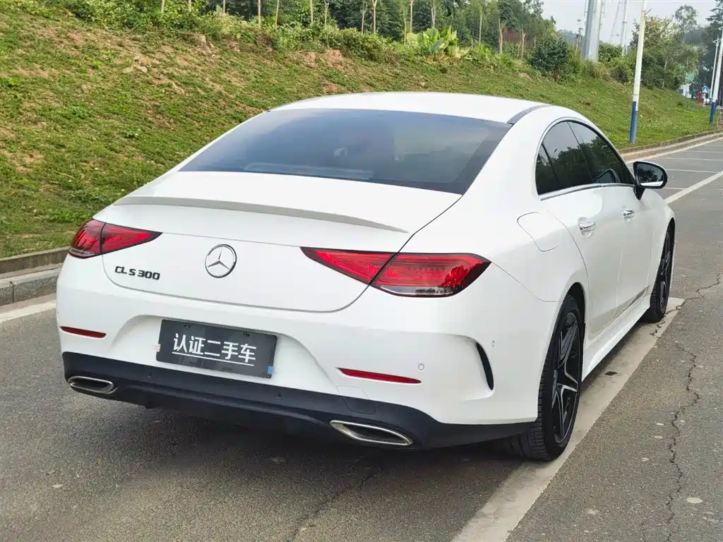 MERCEDES-BENZ CLS