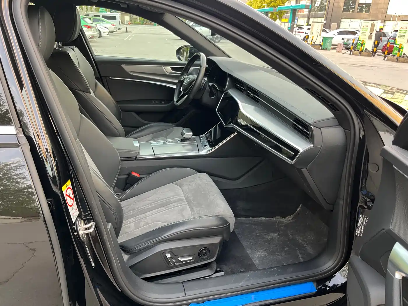 Audi A6L 2023 Facelift 40 TFSI Luxury Dynamic фото 11