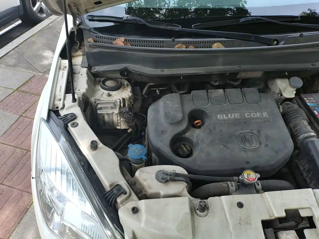 Фото 20 - Changan CS35