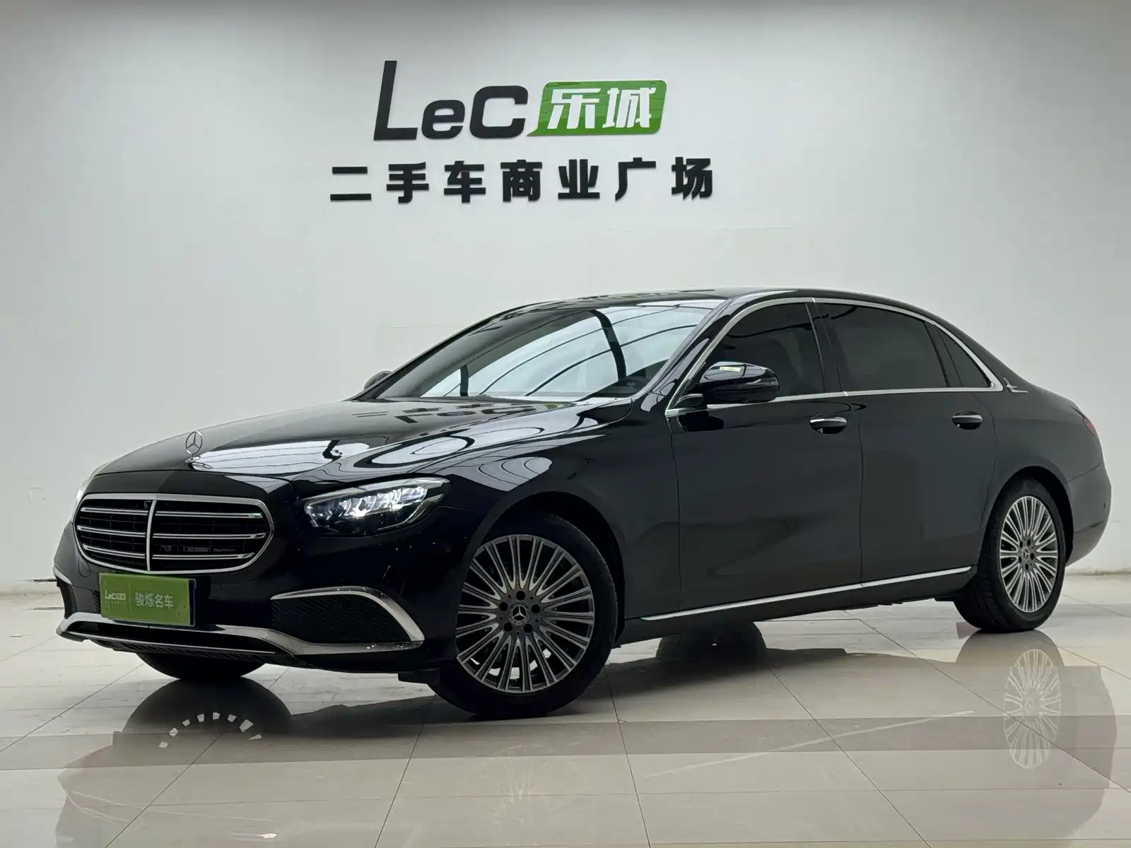 صورة 1 - Mercedes-Benz E-Class