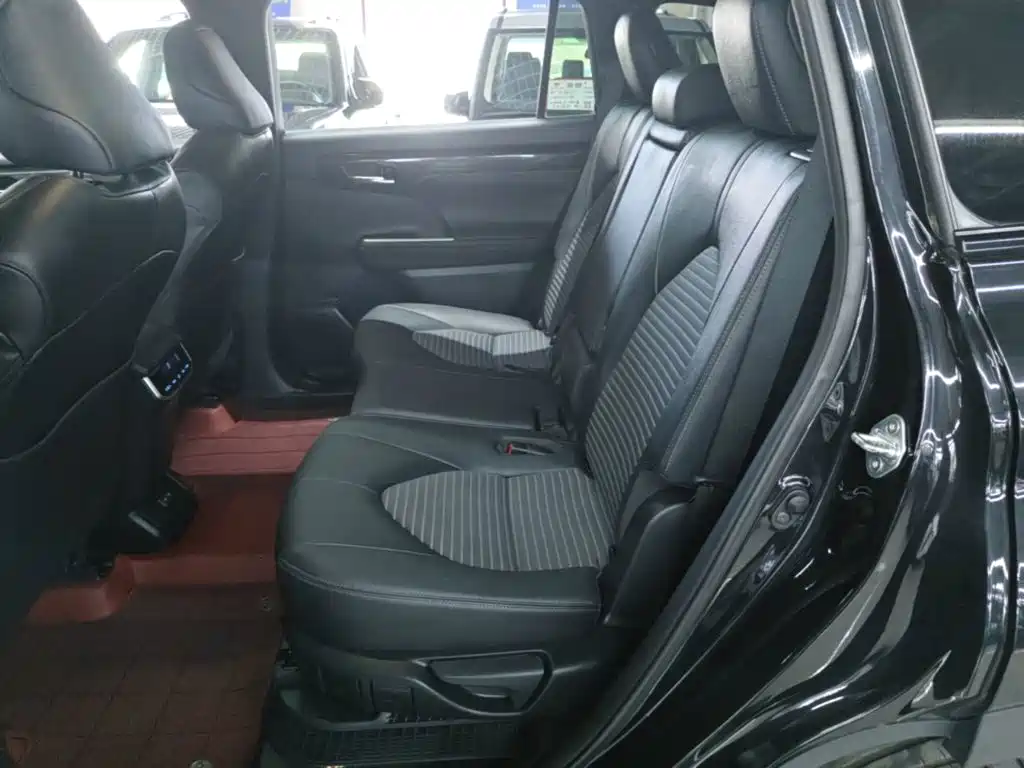 Toyota Crown Kluger 2022 2021 2.5L HEV 4WD Premium