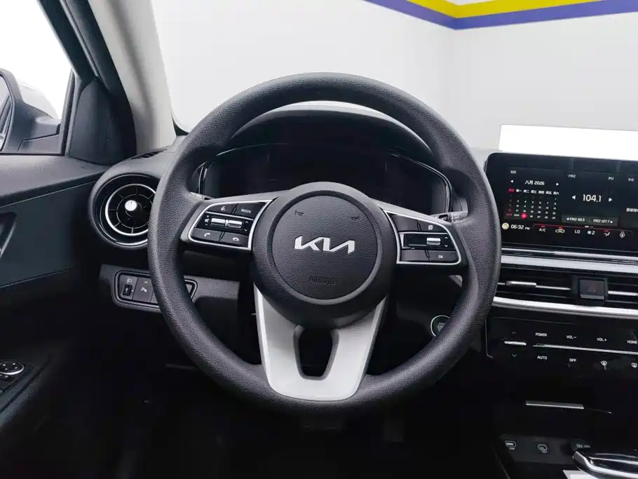 Kia K3 2025 2024 1.5L CVT Comfort Premium Edition