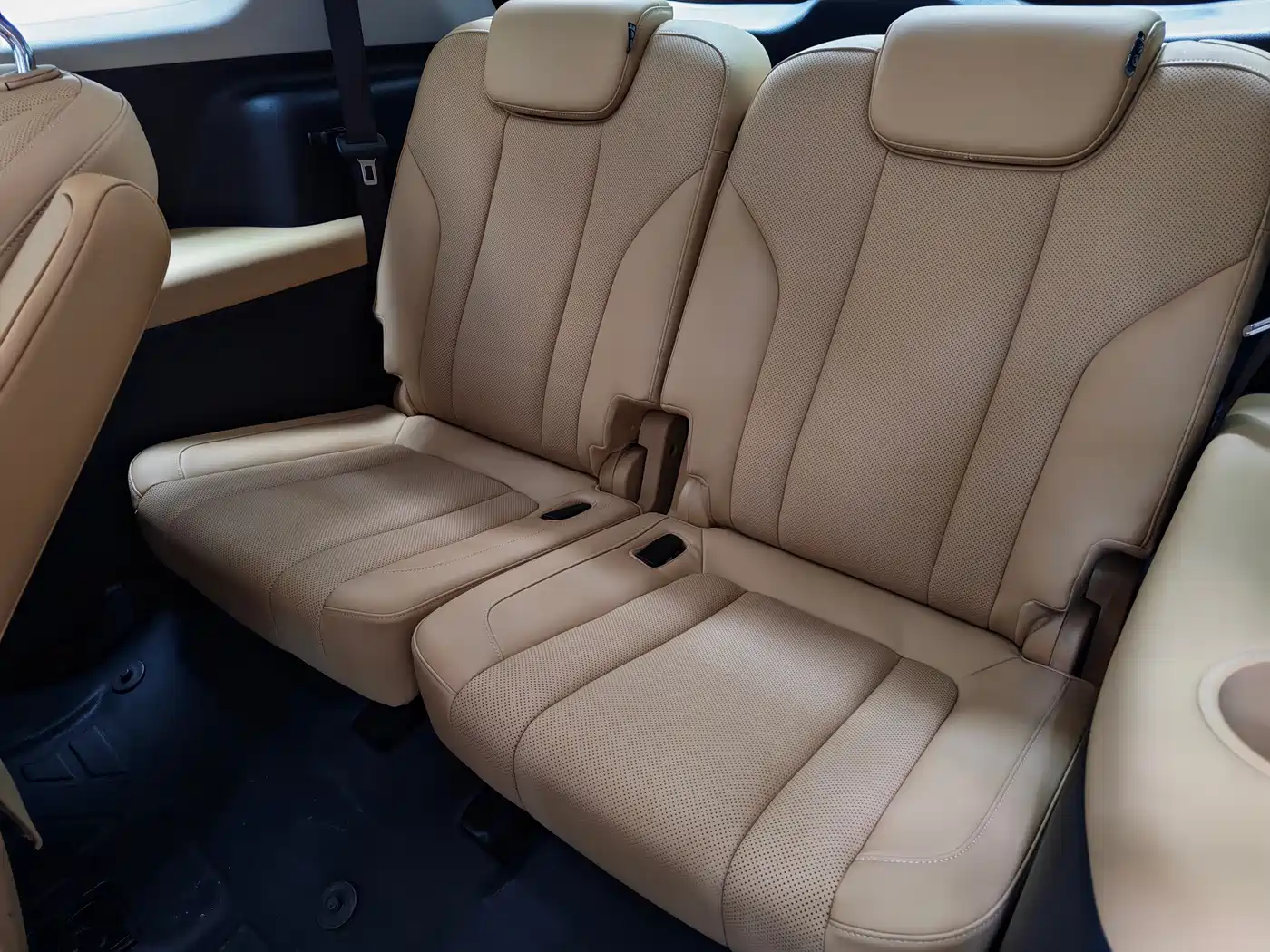 AITO Wenjie AITO M7 2022 1.5T RWD Comfort Edition фото 12