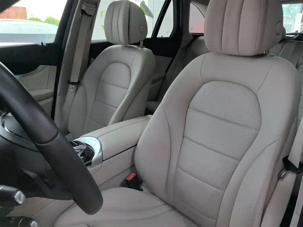 Mercedes-Benz GLC 2019 GLC 260 L 4MATIC Luxury фото 11
