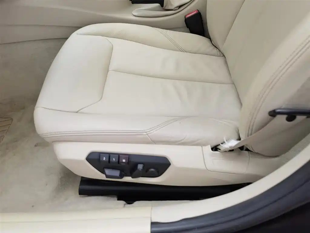 BMW 3 Series 2013 Facelift 320Li Style Design Package фото 20