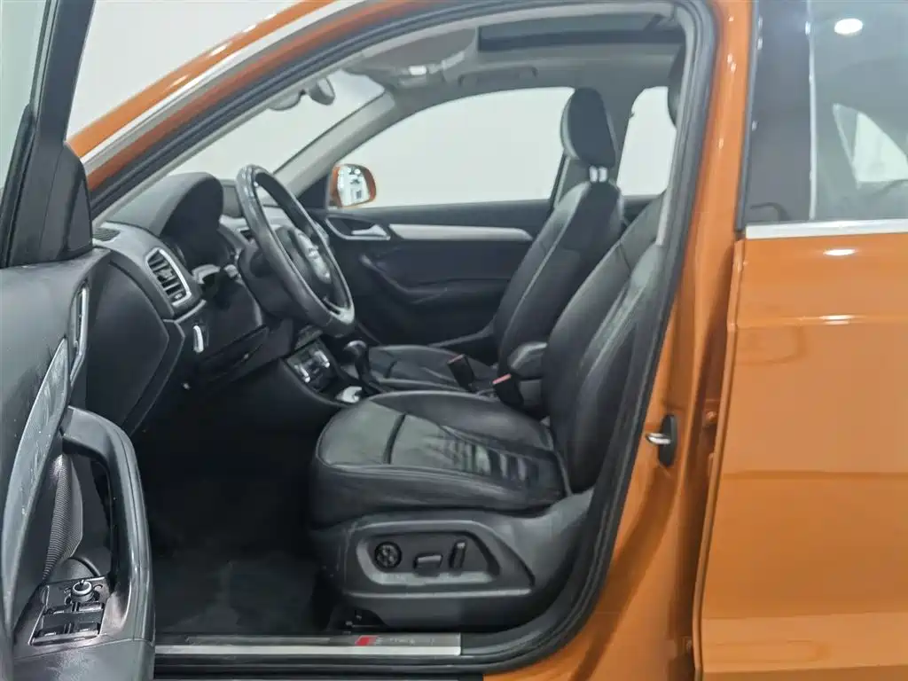 Audi Q3 2015 30 TFSI Comfort фото 10