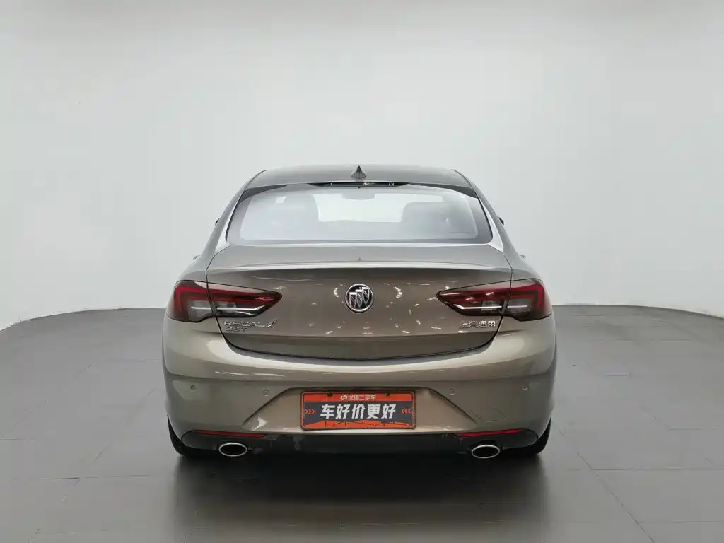 Photo 4 - Buick Regal