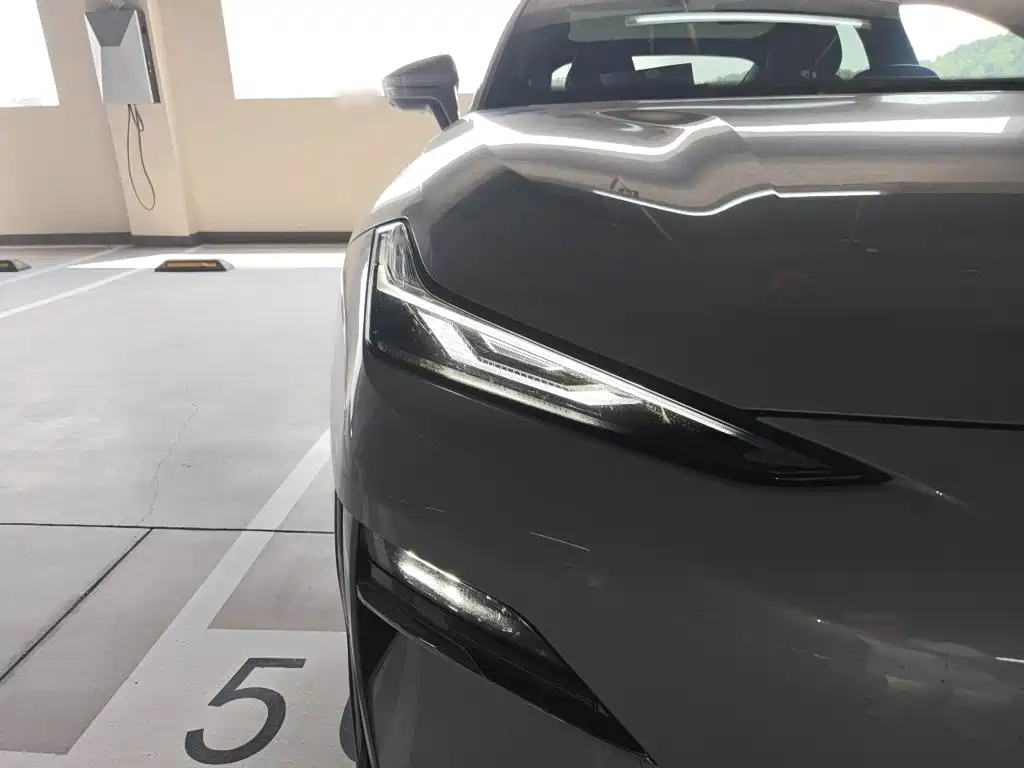 Фото 7 - Geely Galaxy Galaxy E8