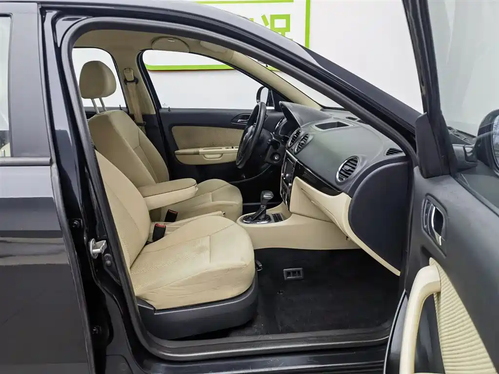 Volkswagen Lavida 2011 1.6L Automatic Leisure Edition фото 23
