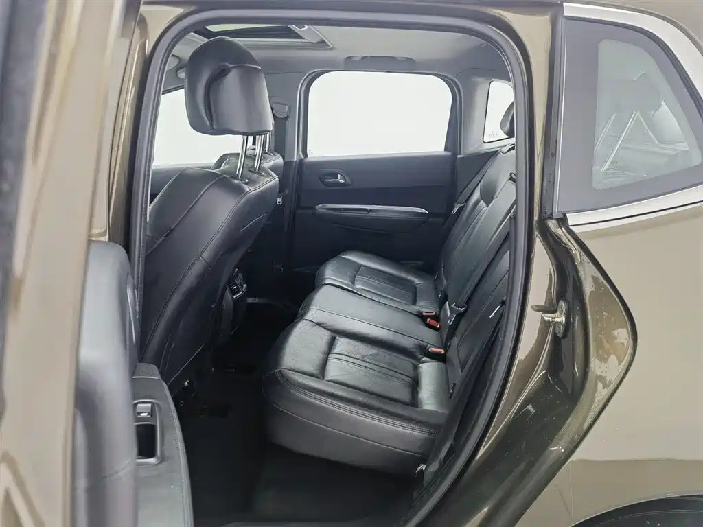 Peugeot 3008 2013 2.0L Automatic Trend Edition фото 15