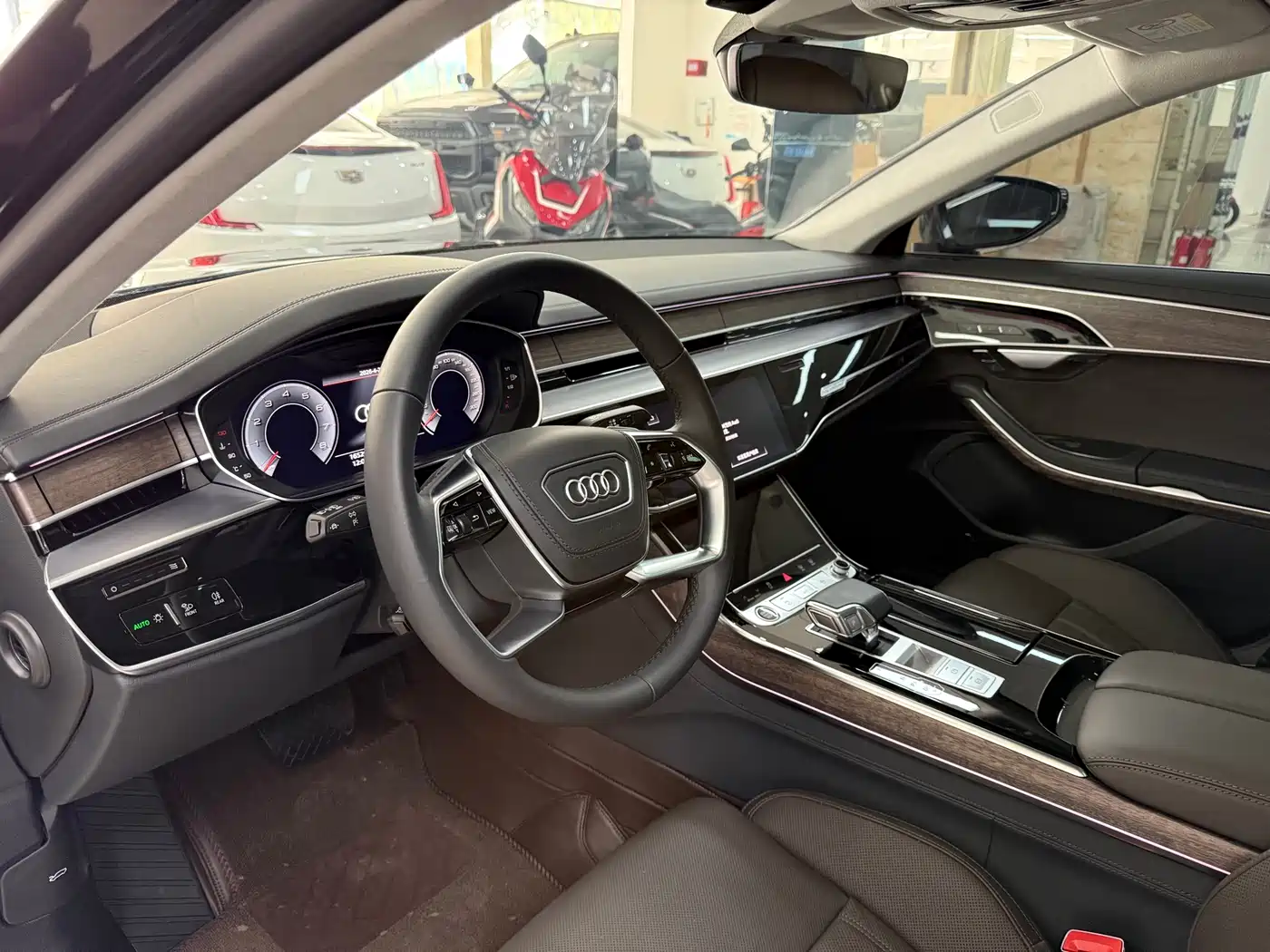 Audi A8 2023 A8L 55 TFSI quattro Flagship фото 11