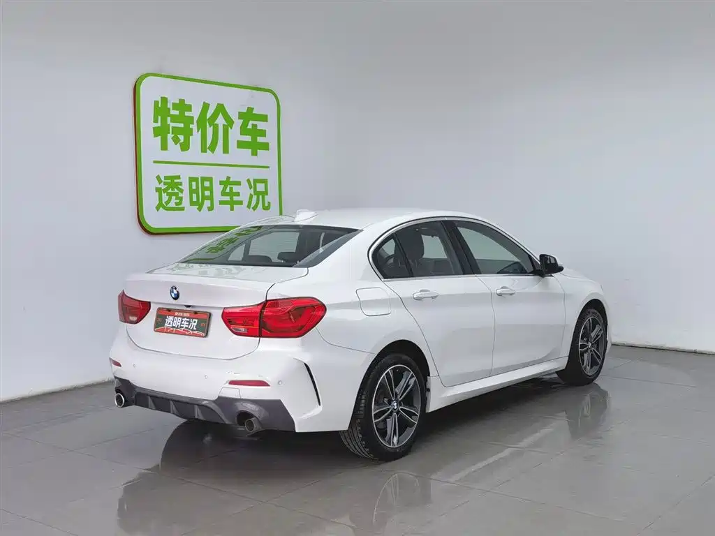 BMW 1-SERIES